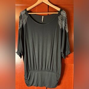 💚Chic Black Embellished Women's Blouse